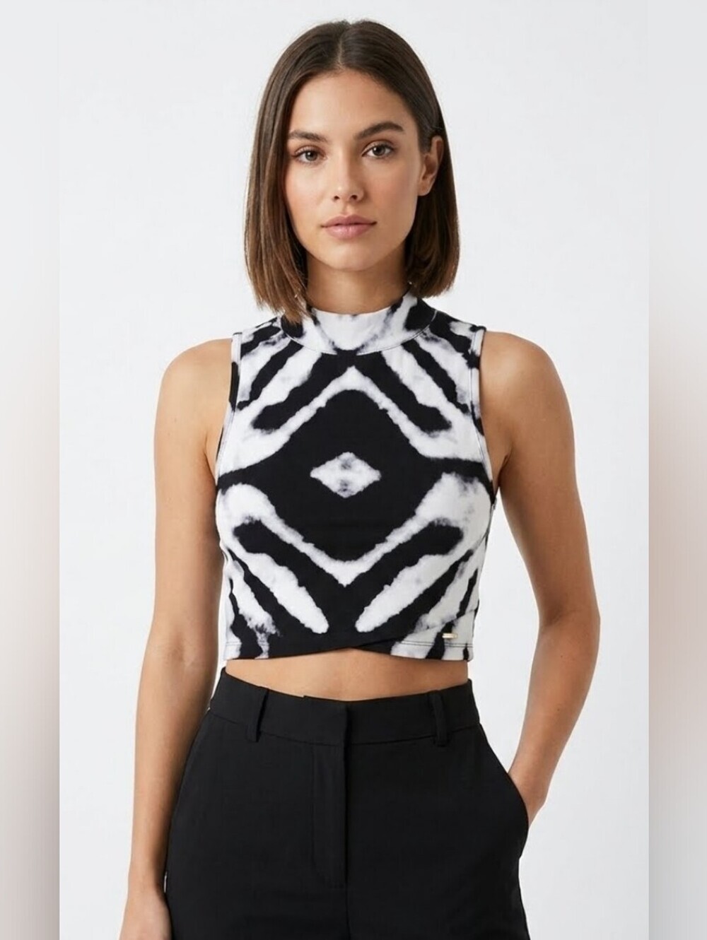 2B Bebe Tie-Dye Crop Top